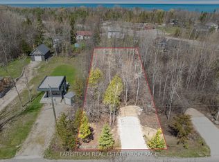 27 Braeside St, Collingwood, ON L9Y0X2