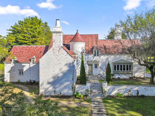 163 Mooreland Rd, Berlin, CT 06037