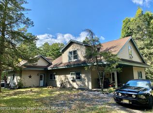 113 N Maple Ave, Tuckerton, NJ 08087