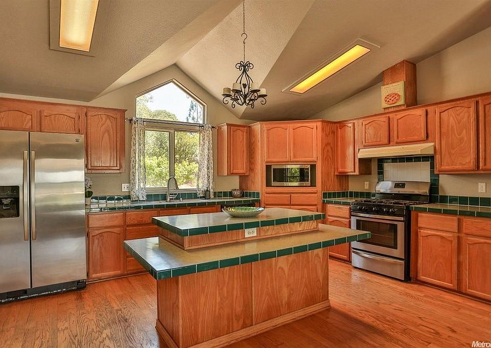 2nd image of 5476 Mount Aukum Rd #1