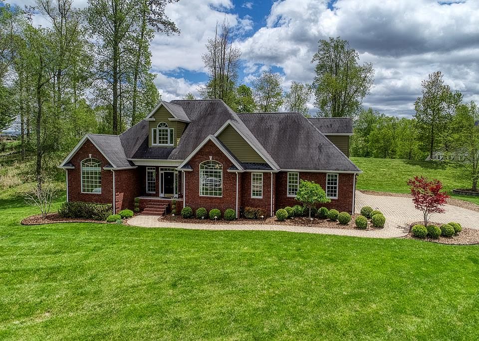 1st image of 20155 Heron Cir