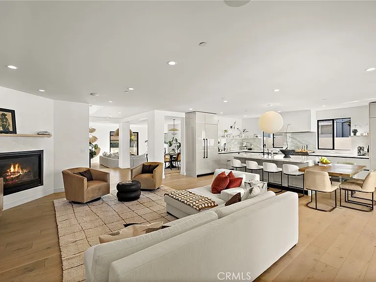 228 W Avenida Cordoba — Photo 7