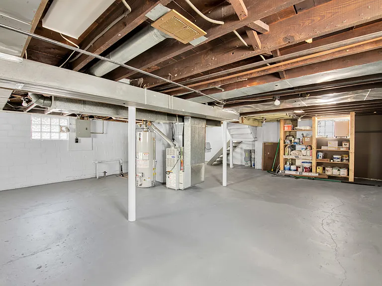 429 Linden Ave — Photo 13