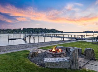 8216 Warren Dr NW, Gig Harbor, WA 98335