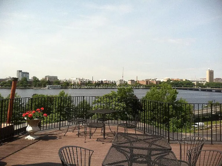 33 Bay State Rd #4F — Photo 9