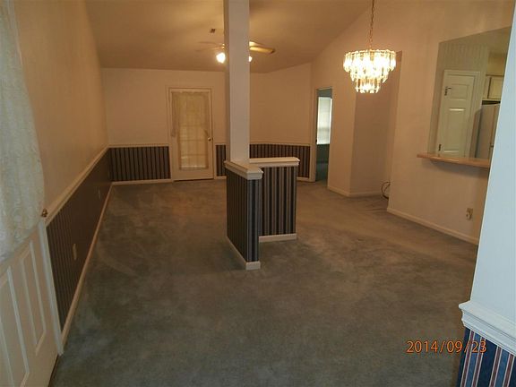 3rd image of 131 Saddlehorn Dr