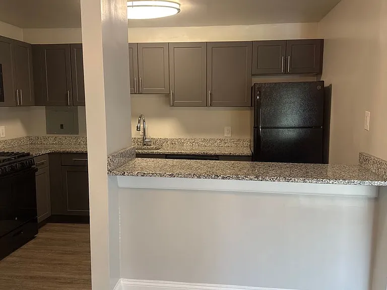 3331 Hewitt Ave #1 — Photo 36