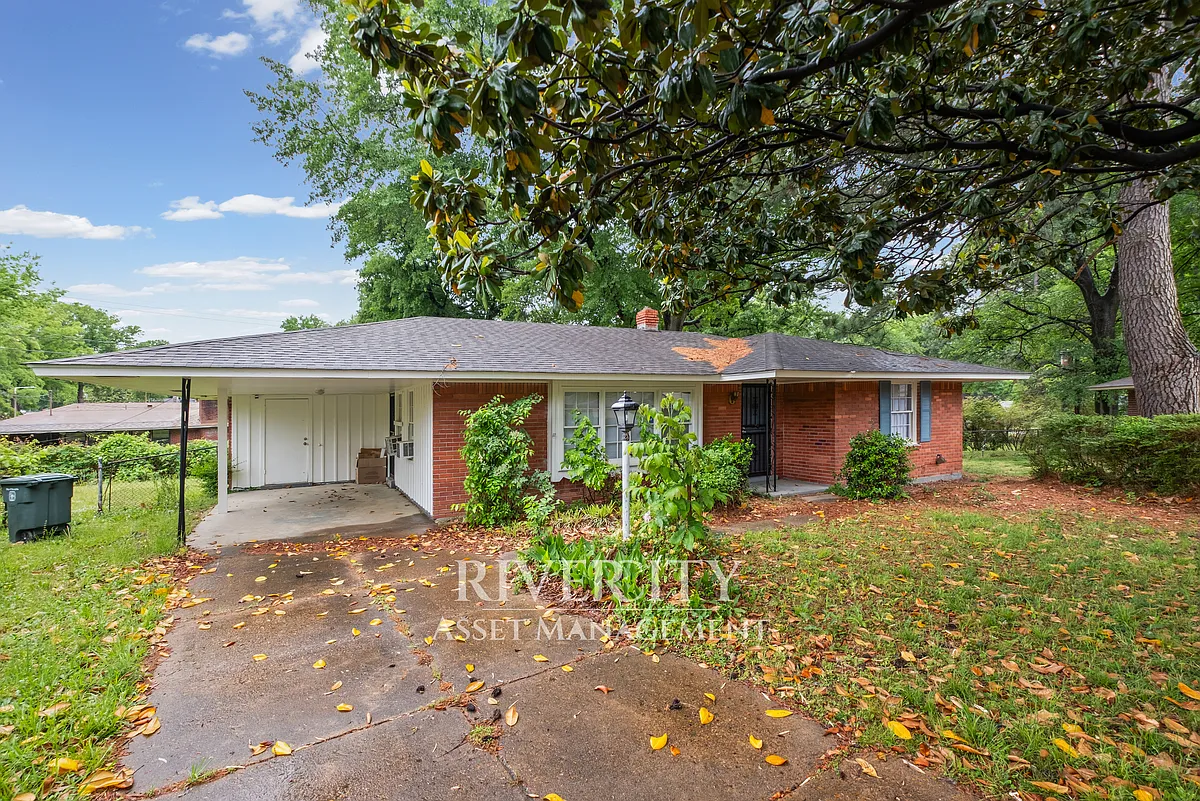 Building Photo - 1381 Laudeen Dr