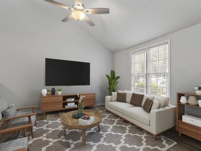 905 Gatehouse Ln, Durham, NC, 27707