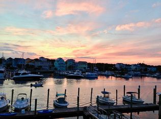 601 Canal Dr UNIT 4, Carolina Beach, NC 28428