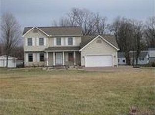 27112 Lakeside Dr, Beloit, OH 44609