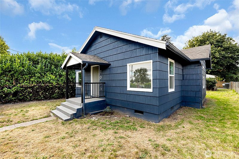 3rd image of 1065 7th Avenue