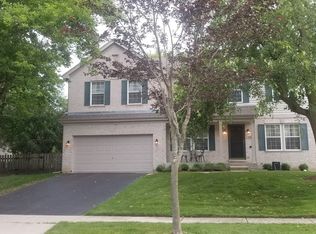 160 S Oakleaf Rd, Algonquin, IL 60102