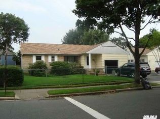 2 Thorne Ave, Massapequa, NY 11758