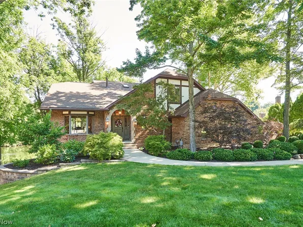 2793 Greenspire Cir, Akron, OH 44333