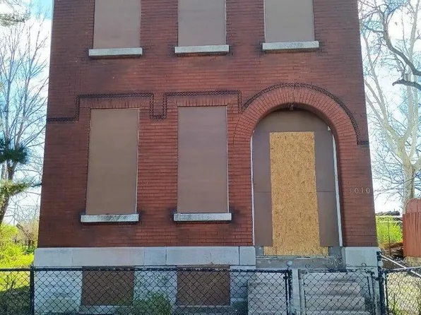 3010 Lee Ave, Saint Louis, MO 63107