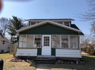 401 E McDevitt Ave, Jackson, MI