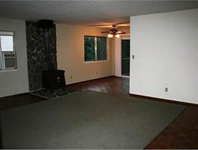 3rd image of 20764 Buttercup Cir