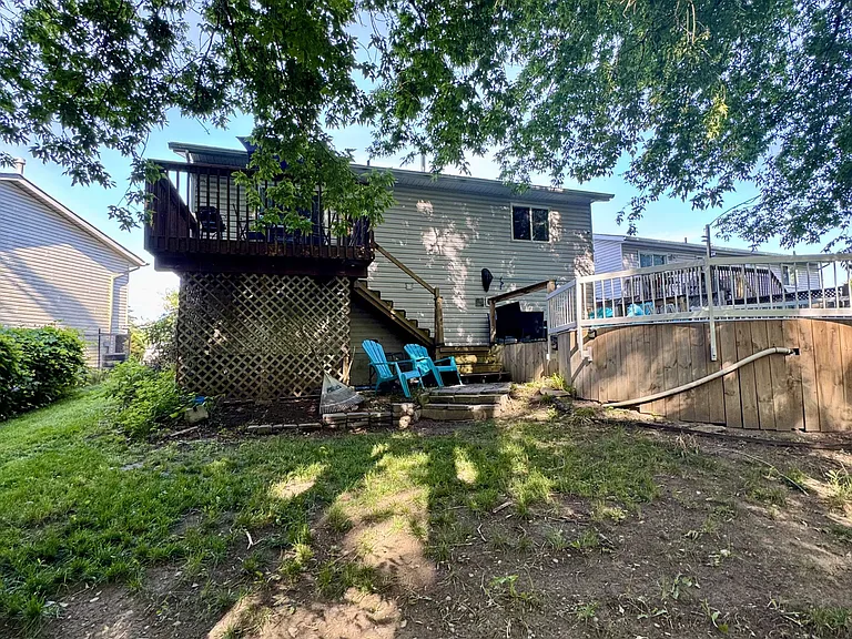 19 Briardale Blvd — Photo 6