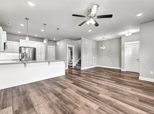 2610 N Ward Dr, Fayetteville, AR 72704