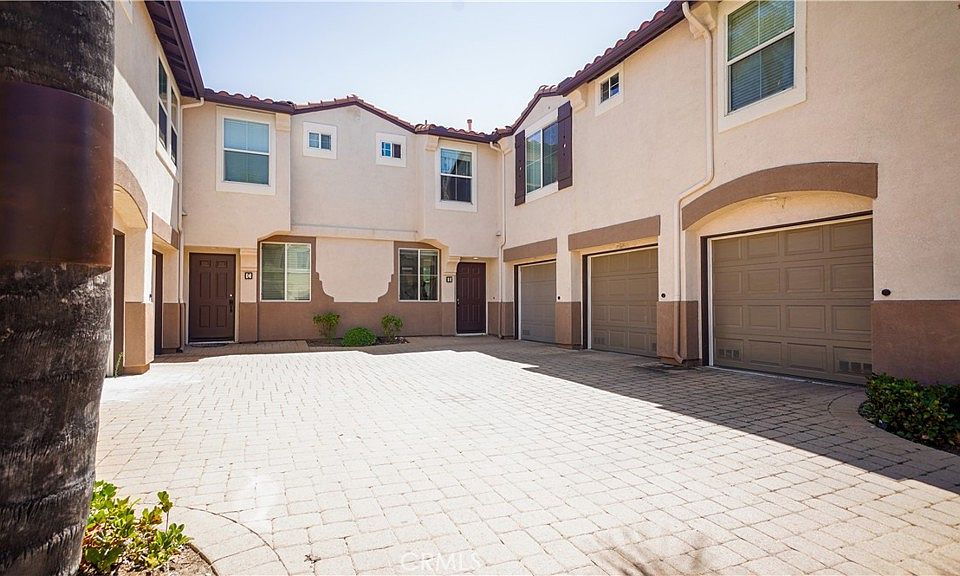 1st image of 30363 Pelican Bay Ln E