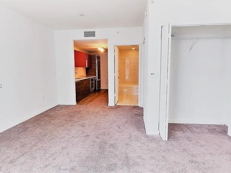 1100 S Miami Ave #1906 — Photo 31