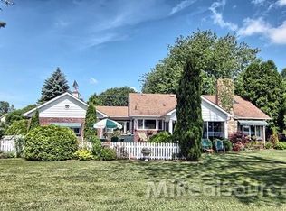 2272 S Channel Dr, Harsens Island, MI