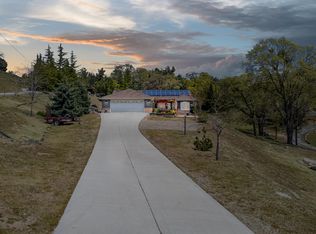 27320 Oakflat Dr, Tehachapi, CA 93561