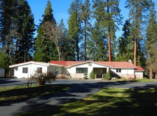 202 Park Dr, Shady Cove, OR
