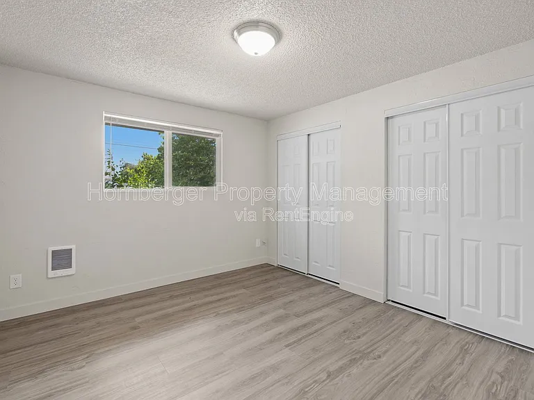 3939 N Mayfair St — Photo 14
