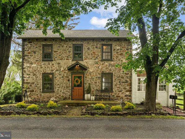 1925 Krammes Rd, Quakertown, PA 18951