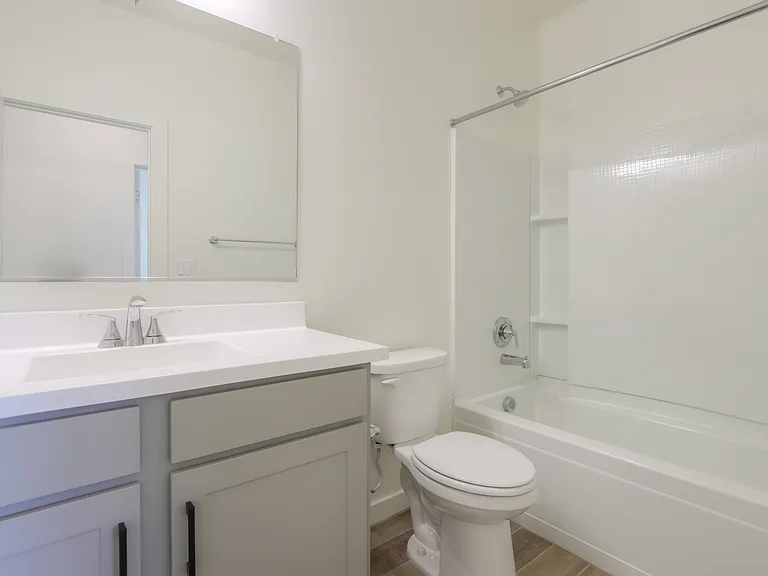 40285 W Chambers Ave — Photo 11