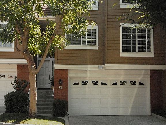 2nd image of 20950 Oxnard St APT 23