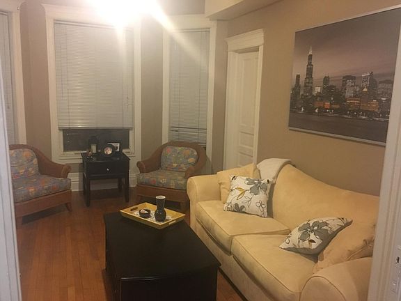 4th image of 3140 N Kenmore Ave #2