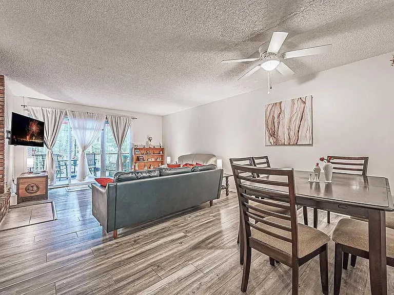41 Seneca Dr #1062 — Photo 7