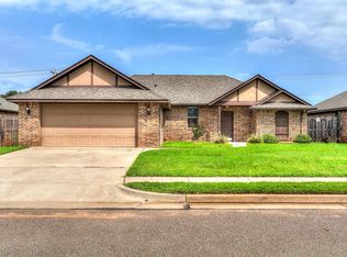 2120 Appalachian Trl, Edmond, OK 73003