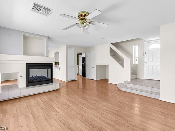 3rd image of 650 Ribbon Grass Ave