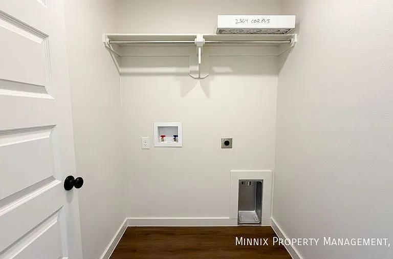 2304 Corpus Ave — Photo 15
