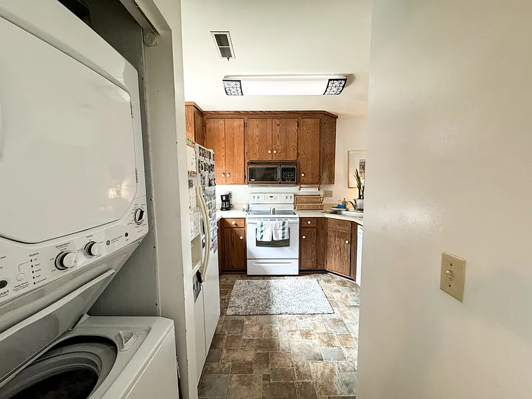 738 Exton Ct — Photo 6