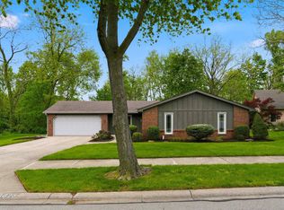 1623 Channel Pl, Fort Wayne, IN 46825