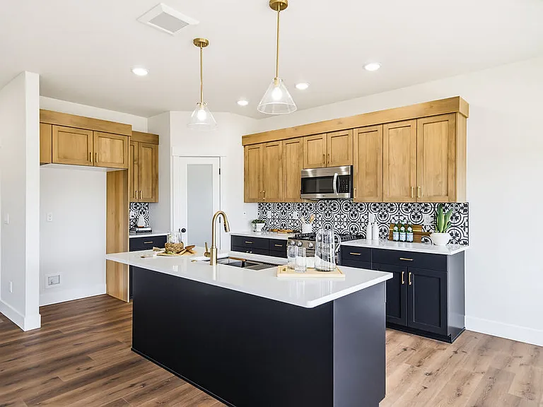 485 E River Ln — Photo 14
