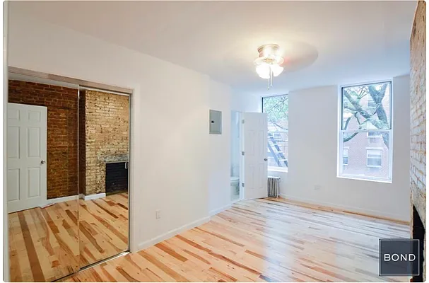 Rented by Bond New York | media 9