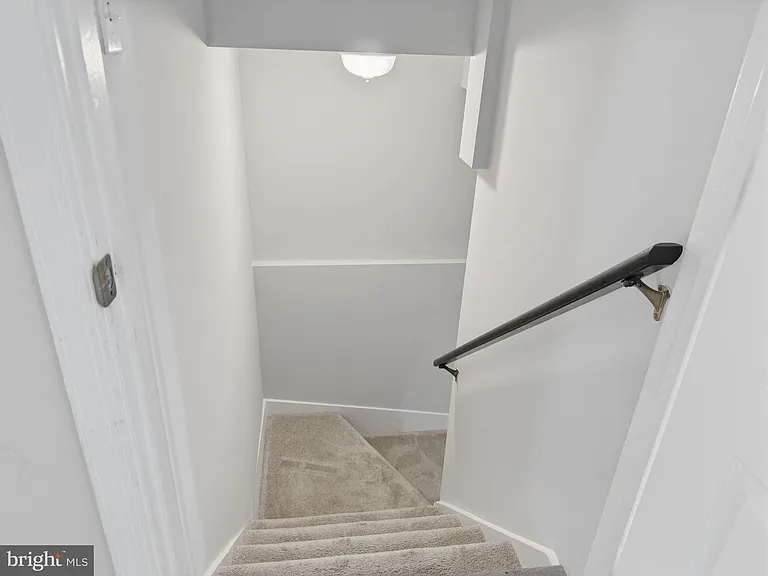 1107 Oak View Dr — Photo 28