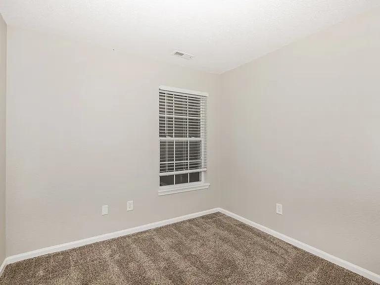 8020 Lake Tree Cir — Photo 12