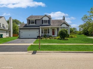 18067 W Hampshire Dr, Gurnee, IL 60031