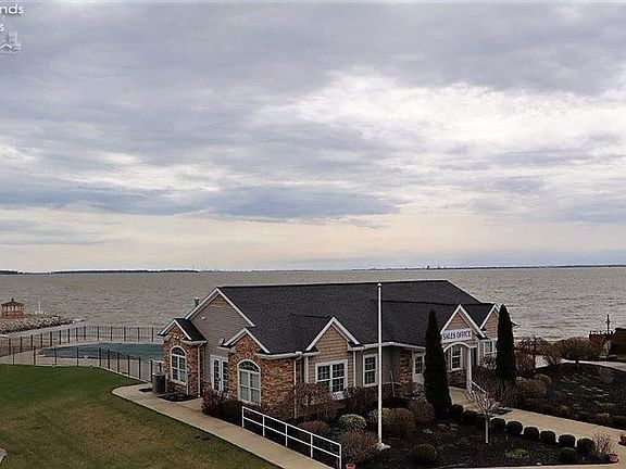 5th image of 2935 S Waterside Ct
