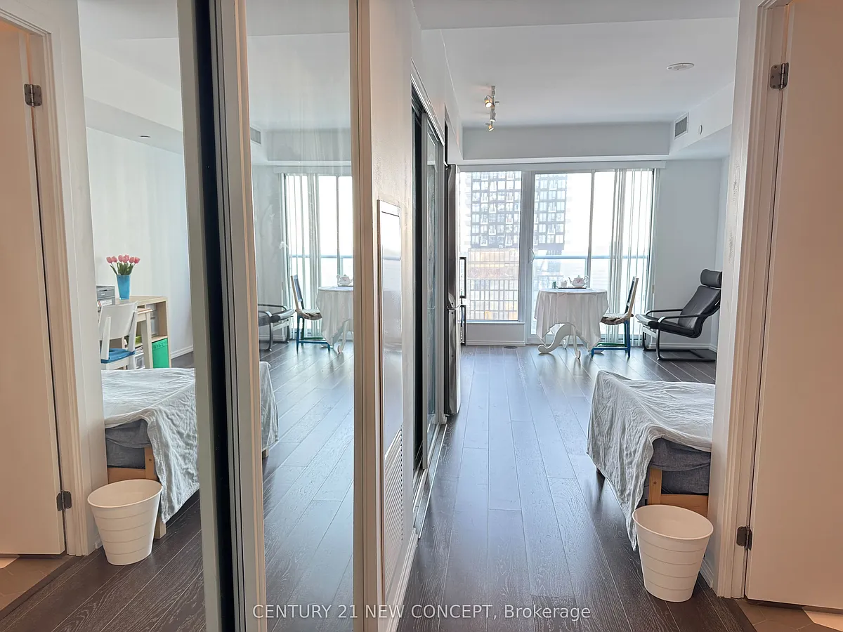 Building Photo - 68 Shuter St #1811