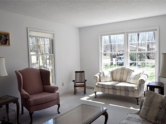 5th image of 418 Birch Creek Rd