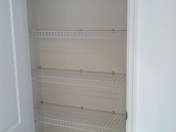 4th image of 1436 NE 34th St