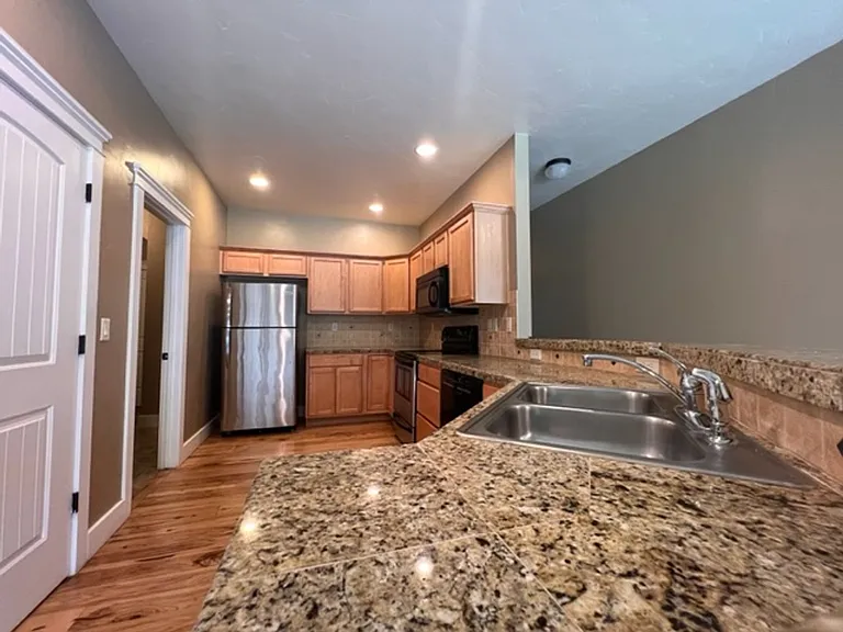 9024 W Dalton Pl — Photo 11